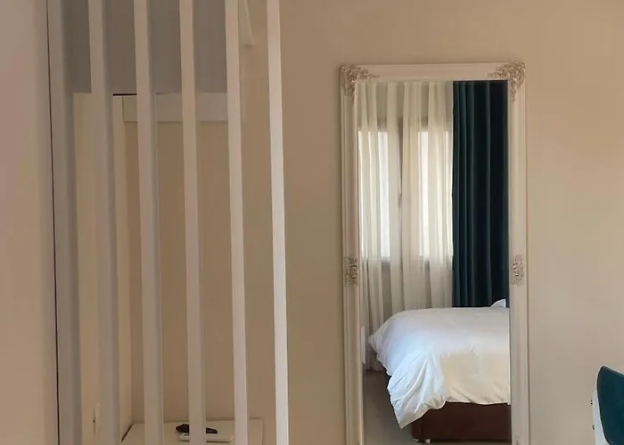 Nestly 4* Tirana