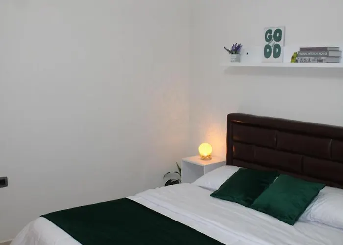 Nestly Penzion Tirana