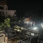 בית הארחה Nestly 4*