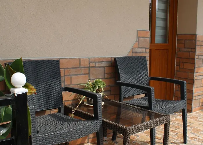 Guest house Nestly 3*