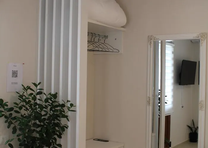 Nestly Gæstehus Tirana