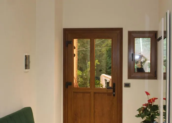 Nestly Guest house 3*